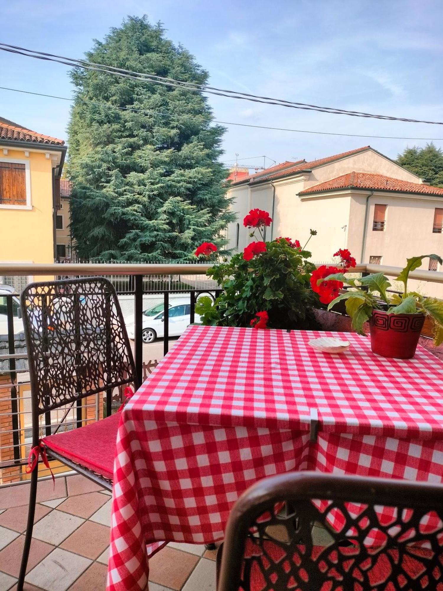 B&B Da Natallia Ronco allʼAdige Екстериор снимка